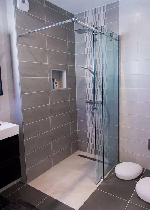 Installation de meubles de salle de bain, Wissembourg, Menuiserie Haeussler