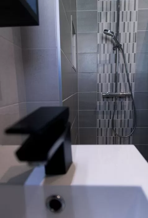 Installation de meubles de salle de bain, Wissembourg, Menuiserie Haeussler